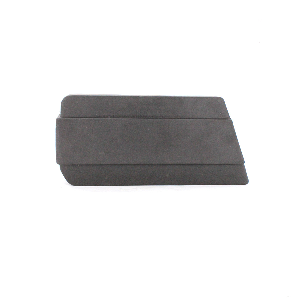 Bumper Corner Front (R/H) for NISSAN NISSAN 1400 LDV — view 1